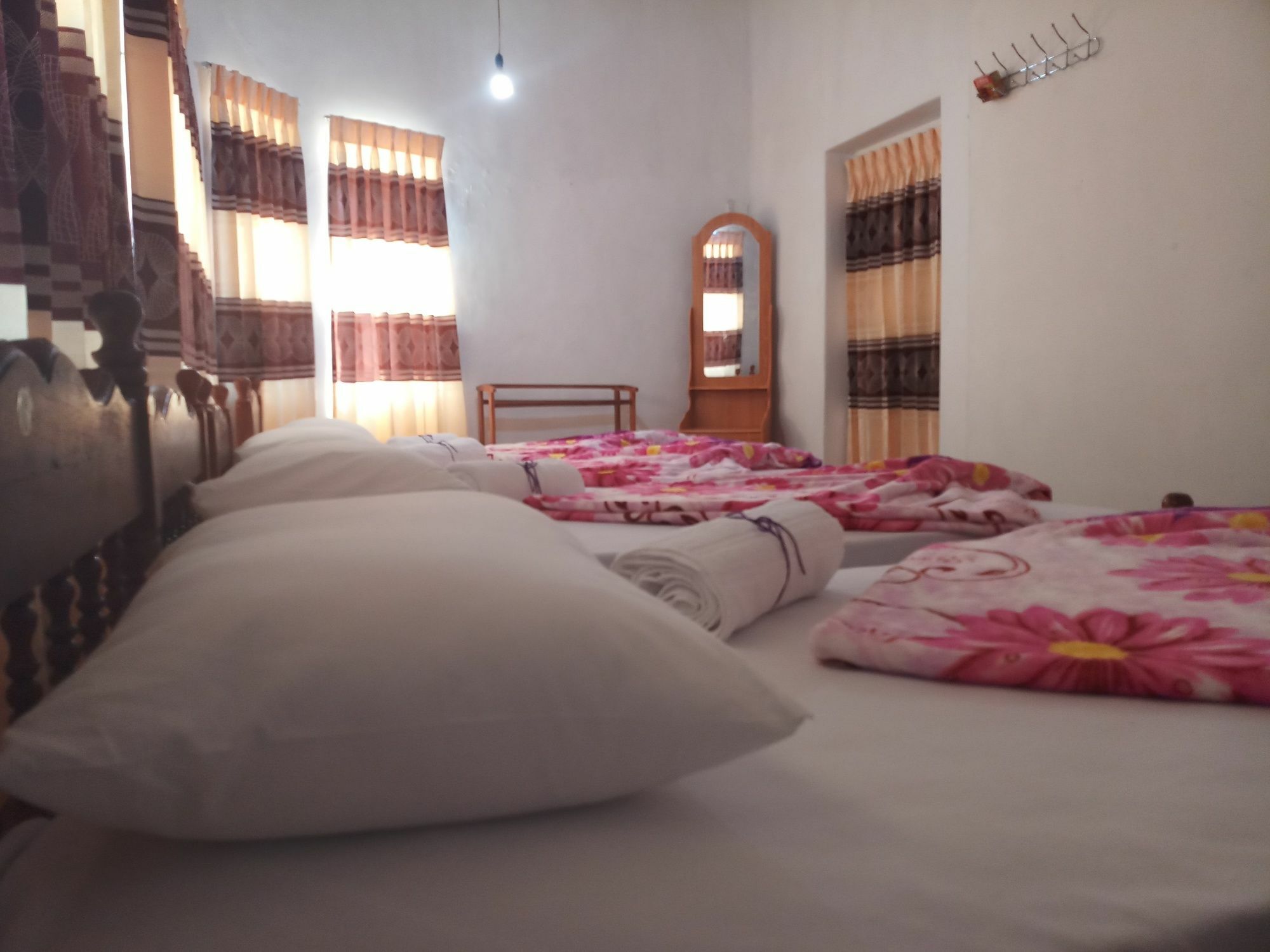 Fairy Hostel นูวาราเอลิยา ภายนอก รูปภาพ